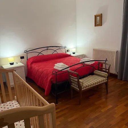 아파트 Abruzzo - Tra Mare E Monti 테라모
